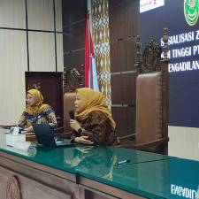 Usai Tinjau Sarpras, PTA Sulbar Lanjutkan Agenda Pembinaan dan Sosialisasi Zona Integritas di Pengadilan Agama Pasangkayu