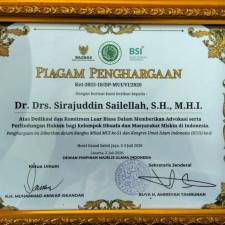 Kabar Bangga dari PTA Sulawesi Barat: Dr. Drs. Sirajuddin Sailellah Raih Penghargaan 