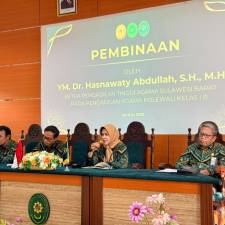Tindak Lanjuti Temuan Triwulan II, Ketua PTA Sulawesi Barat Pimpin Tim Monev dan Pembinaan ke Pengadilan Agama Polewali