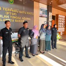 Briefing Pagi Perkuat Sinergi dan Kualitas Pelayanan PTSP