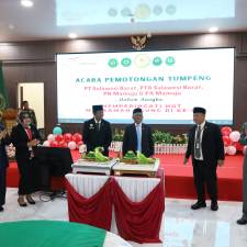 Rayakan HUT ke-81 MA RI, Empat Satker Peradilan di Mamuju Perkuat Kebersamaan Lewat Potong Tumpeng