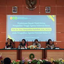 Mantapkan Pembangunan Zona Integritas, PTA Sulawesi Barat Laksanakan Monev dan Pembinaan di PA Polewali