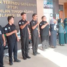 Briefing Rutin, Petugas PTSP PTA Sulawesi Barat Perkuat Kesiapan Pelayanan