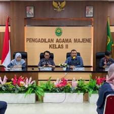 Pembinaan ke PA Majene, PTA Sulawesi Barat Tekankan Kinerja dan Kualitas Pelayanan