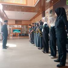 Briefing Rutin Petugas PTSP, Security dan Cleaning Servis PTA Sulawesi Barat Tekankan Tiga Pedoman Utama Pelayanan