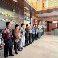 Perkuat Kesiapan Pelayanan, PTA Sulawesi Barat Kembali Gelar Briefing PTSP